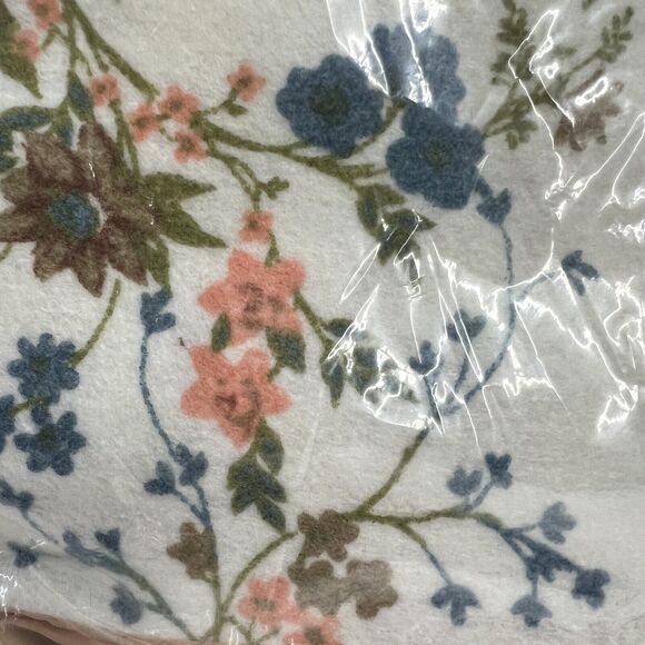 Vintage Deadstock St. Mary's Rose Coordinate Blanket Tan Blue Pink Floral 72x90 - Picture 5 of 7